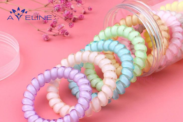 Nhược điểm khi sử dụng chun buộc tóc lò xo